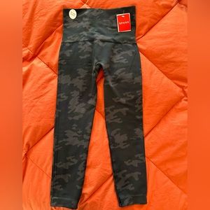 Spanx Cropped Camo Leggings